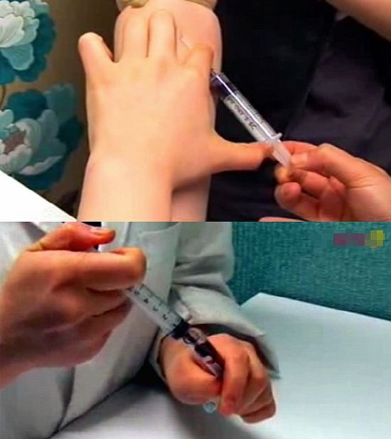 지난 2011년 3월 방영된 케이블방송 프로그램 중 한의사가 채혈검사를 하는 모습