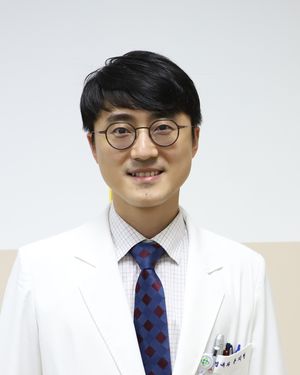 건국대병원 감염내과 윤지현 교수