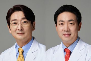 일산백병원 안과 이도형 교수(좌), 정인권 교수(우)